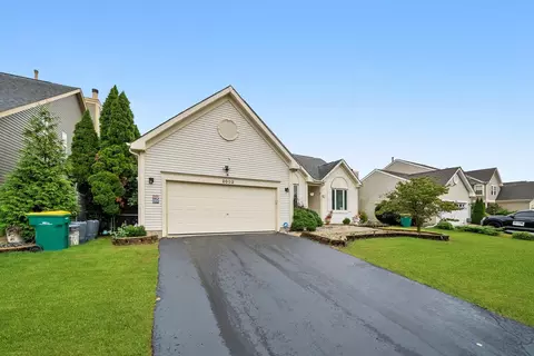 Exterior - 2002 Vermette Cir, Plainfield, IL 60586 photo 2 of 7