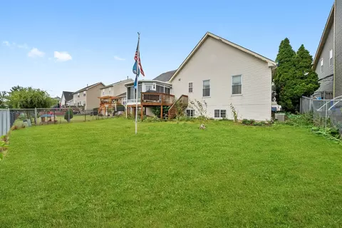 Exterior - 2002 Vermette Cir, Plainfield, IL 60586 photo 5 of 7