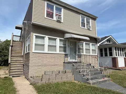 36 157th St, Calumet City, IL 60409