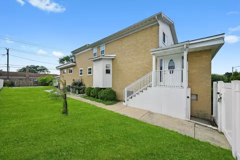 Exterior - 4322 Amelia Ave, Lyons, IL 60534 photo 1 of 1