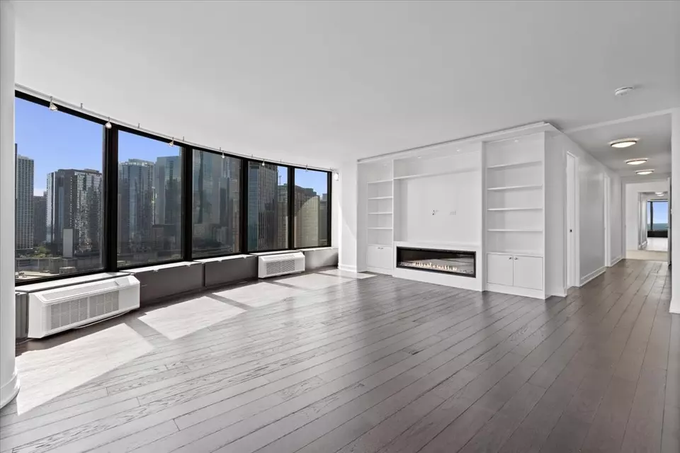 Living - 505 N Lake Shore Dr #2010-2011, Chicago, IL 60611 photo 2 of 3