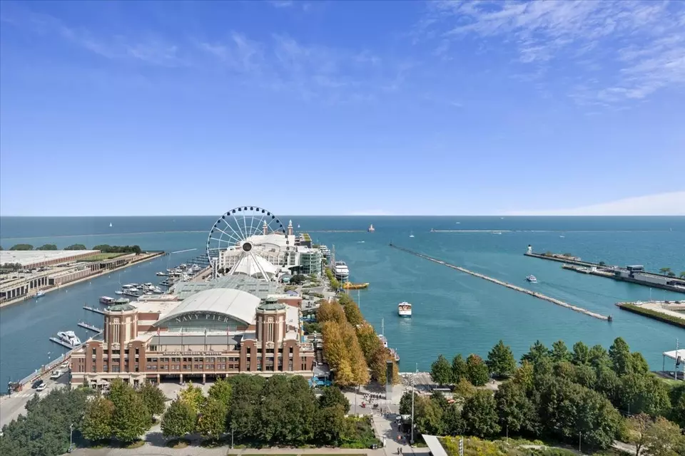 View/Area - 505 N Lake Shore Dr #2010-2011, Chicago, IL 60611 photo 1 of 3
