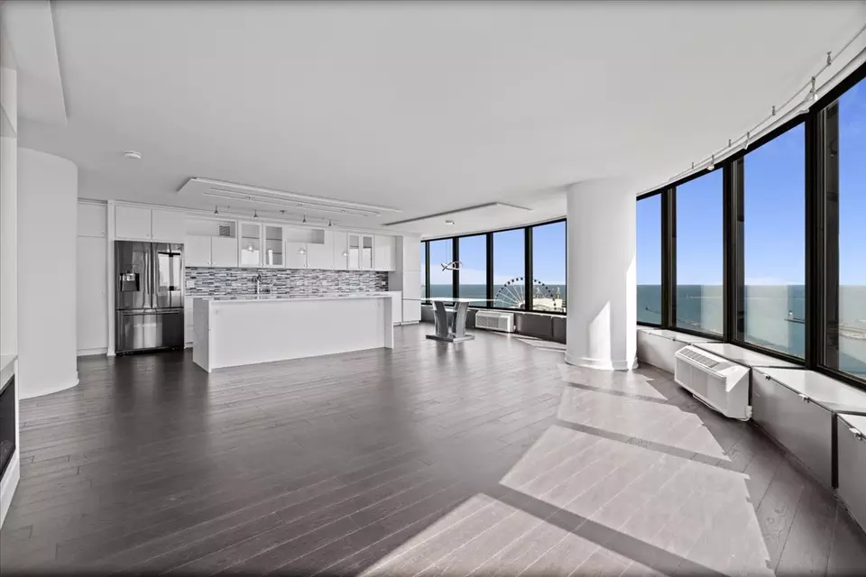 Living - 505 N Lake Shore Dr #2010-2011, Chicago, IL 60611 photo 3 of 3