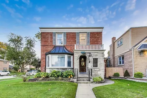 7401 W Main St, Niles, IL 60714