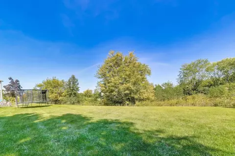 Exterior - 5205 Notting Hill Rd, Gurnee, IL 60031 photo 14 of 14