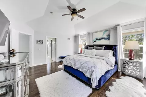 Bedroom - 5205 Notting Hill Rd, Gurnee, IL 60031 photo 3 of 7