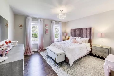 Bedroom - 5205 Notting Hill Rd, Gurnee, IL 60031 photo 4 of 7