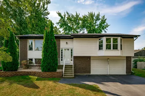 649 Sheffield Ln, Bolingbrook, IL 60440
