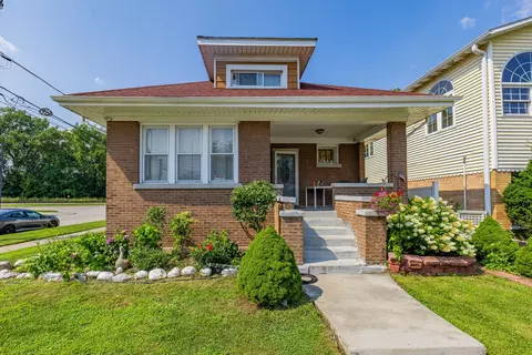7546 W Hanover St, Summit, IL 60501