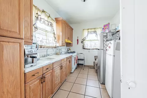 Kitchen - 7546 W Hanover St, Summit, IL 60501 photo 3 of 3