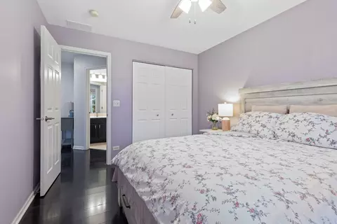 Bedroom - 2395 Stoughton Cir, Aurora, IL 60502 photo 2 of 4