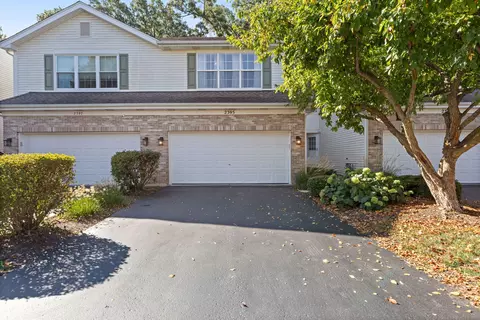 2395 Stoughton Cir, Aurora, IL 60502