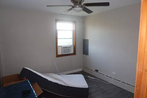 Bedroom - 8638 Central Ave, Burbank, IL 60459 photo 1 of 1