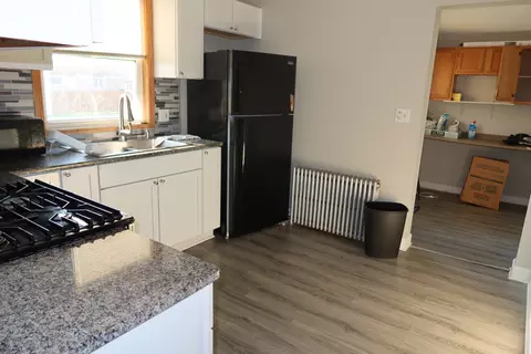 Kitchen - 8638 Central Ave, Burbank, IL 60459 photo 1 of 2