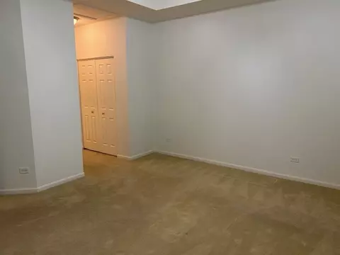 Bedroom - 2875 Normandy Cir, Naperville, IL 60564 photo 2 of 4