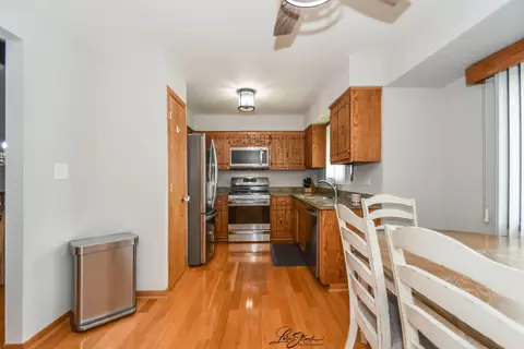 15524 Pine Rd, Oak Forest, IL 60452 photo 21