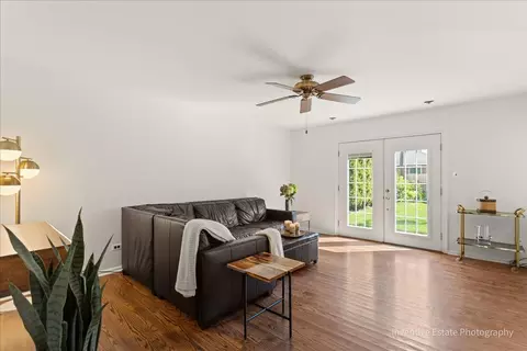 Living - 567 Byrd Rd, Riverside, IL 60546 photo 2 of 2