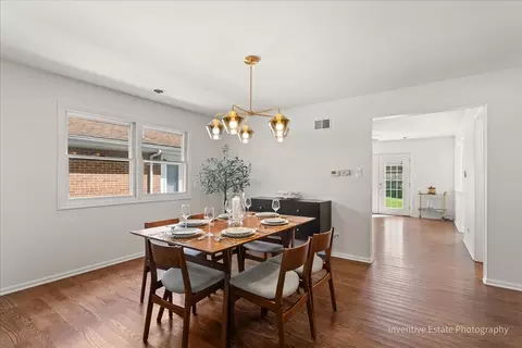 Dining - 567 Byrd Rd, Riverside, IL 60546 photo 1 of 2