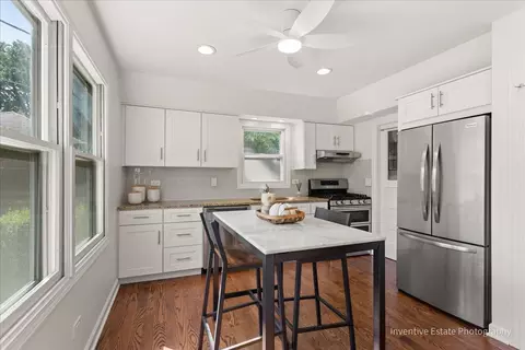 Kitchen - 567 Byrd Rd, Riverside, IL 60546 photo 1 of 4