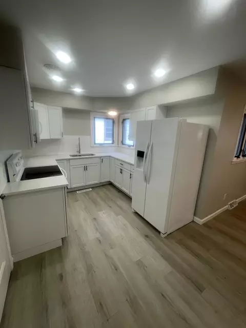 Kitchen - 545 S May Ave, Kankakee, IL 60901 photo 2 of 2