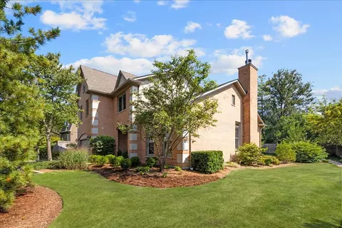 1471 Ammer Rd, Glenview, IL 60025