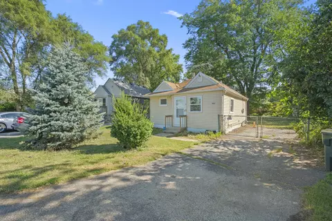 1423 Melrose Ave, Round Lake Beach, IL 60073