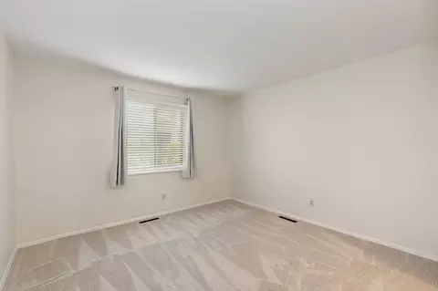 Bedroom - 915 Royal Dr #2, Mchenry, IL 60050 photo 2 of 4