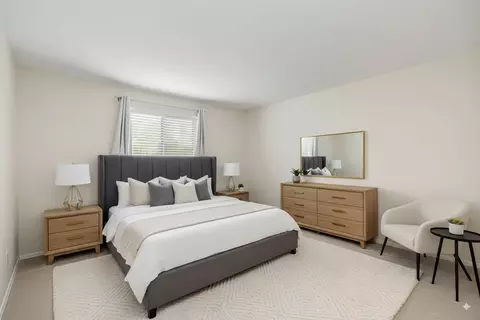 Bedroom - 915 Royal Dr #2, Mchenry, IL 60050 photo 1 of 4