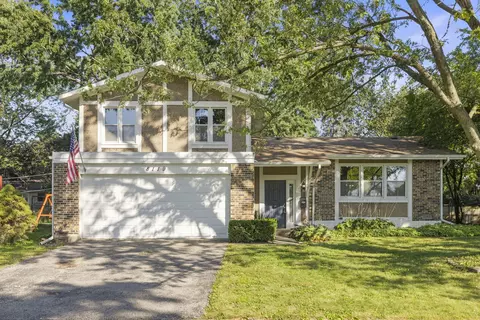 8119 Leawood Ln, Woodridge, IL 60517