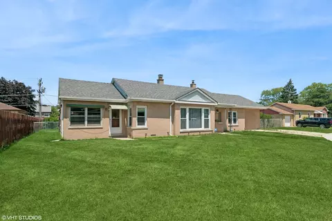 8024 W Charmaine Rd, Norridge, IL 60706