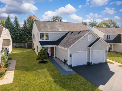 10 Ronan Ct, Lake In The Hills, IL 60156