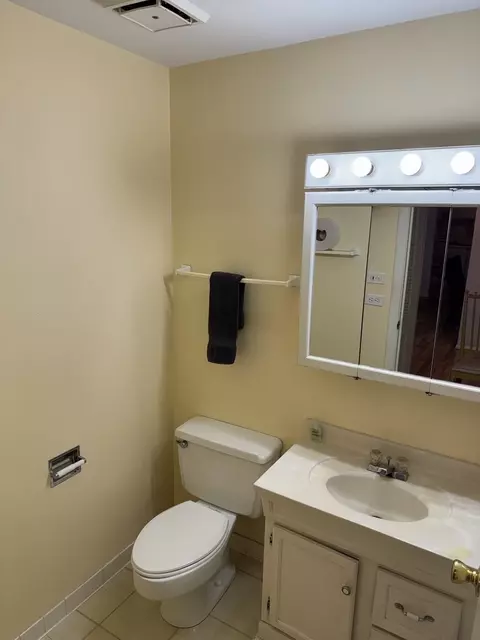 8804 Golf Rd #2F, Des Plaines, IL 60016 photo 7