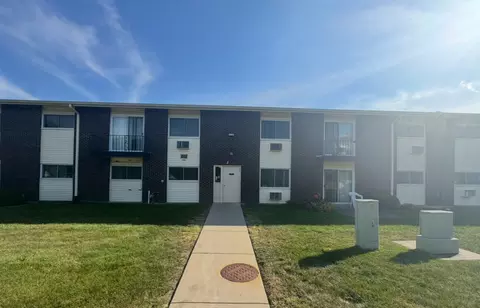 8804 Golf Rd #2F, Des Plaines, IL 60016 photo 2