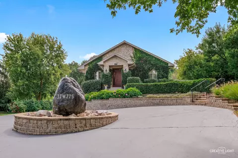 37 W775 Morningside Ln, Batavia, IL 60510
