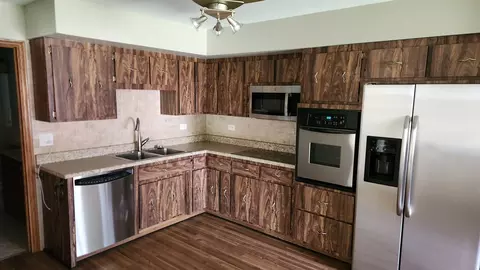 Kitchen - 720 Ambleside Rd, Des Plaines, IL 60016 photo 1 of 1