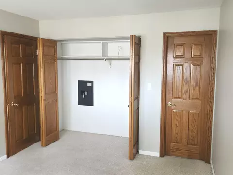 Other - 720 Ambleside Rd, Des Plaines, IL 60016 photo 2 of 11