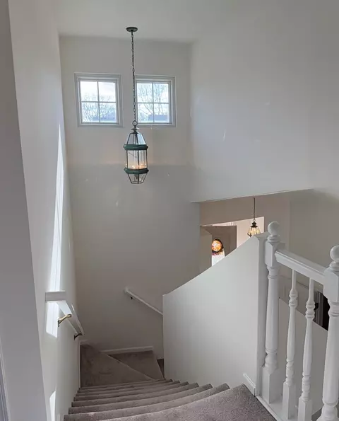 Entry Way - Undisclosed, Elgin, IL 60123 photo 3 of 3