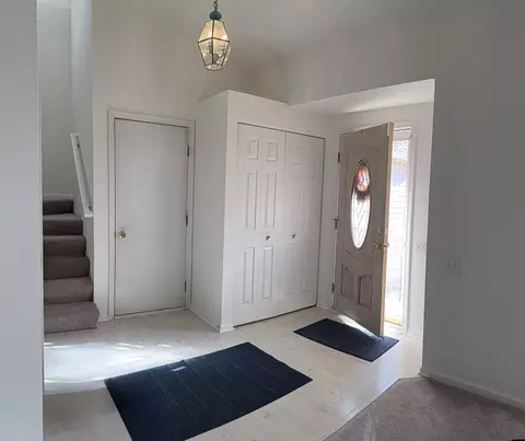 Entry Way - Undisclosed, Elgin, IL 60123 photo 1 of 3