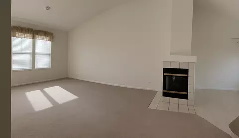 Living - Undisclosed, Elgin, IL 60123 photo 1 of 3