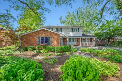 6124 Lane Pl, Downers Grove, IL 60516