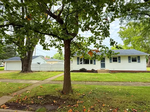 1106 Shoals Dr, Lockport, IL 60441