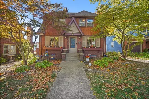 9 Broadway Pl, Normal, IL 61761