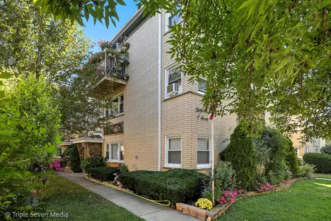 3907 N Central Ave #2W, Chicago, IL 60634