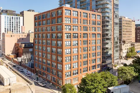 124 W Polk St #905, Chicago, IL 60605