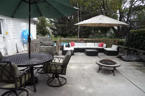 Exterior - 636 Bangs St, Aurora, IL 60505 photo 8 of 19