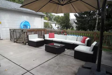 Exterior - 636 Bangs St, Aurora, IL 60505 photo 10 of 19