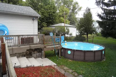 Exterior - 636 Bangs St, Aurora, IL 60505 photo 17 of 19