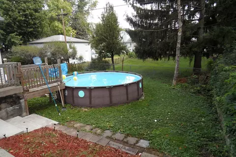 Exterior - 636 Bangs St, Aurora, IL 60505 photo 16 of 19