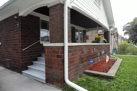 Exterior - 636 Bangs St, Aurora, IL 60505 photo 2 of 19