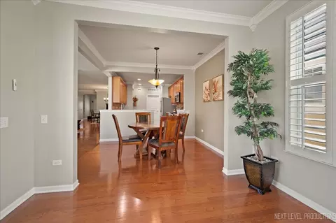 Dining - 2802 Edgewater Dr, Elgin, IL 60124 photo 4 of 4